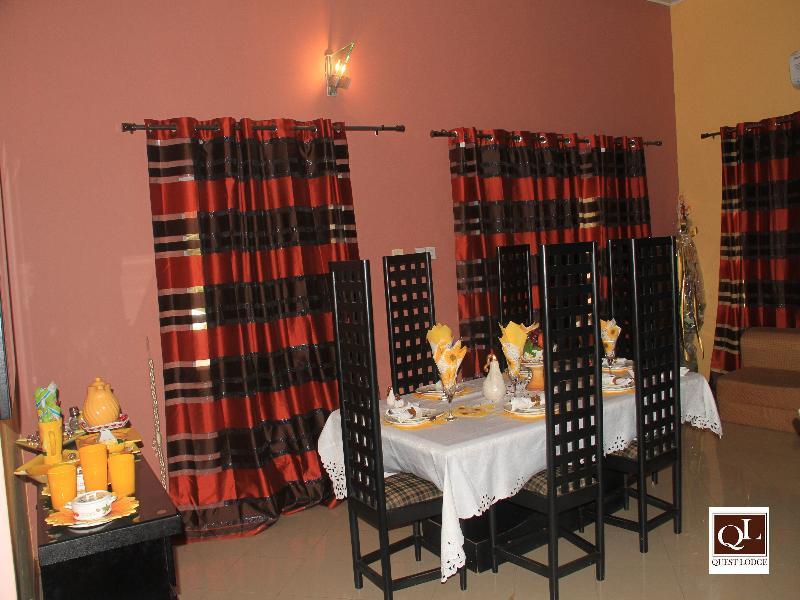 Quest Lodge Spintex Esterno foto