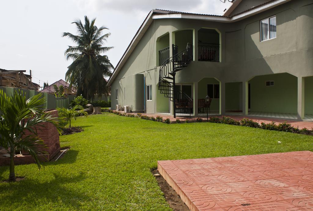 Quest Lodge Spintex Esterno foto