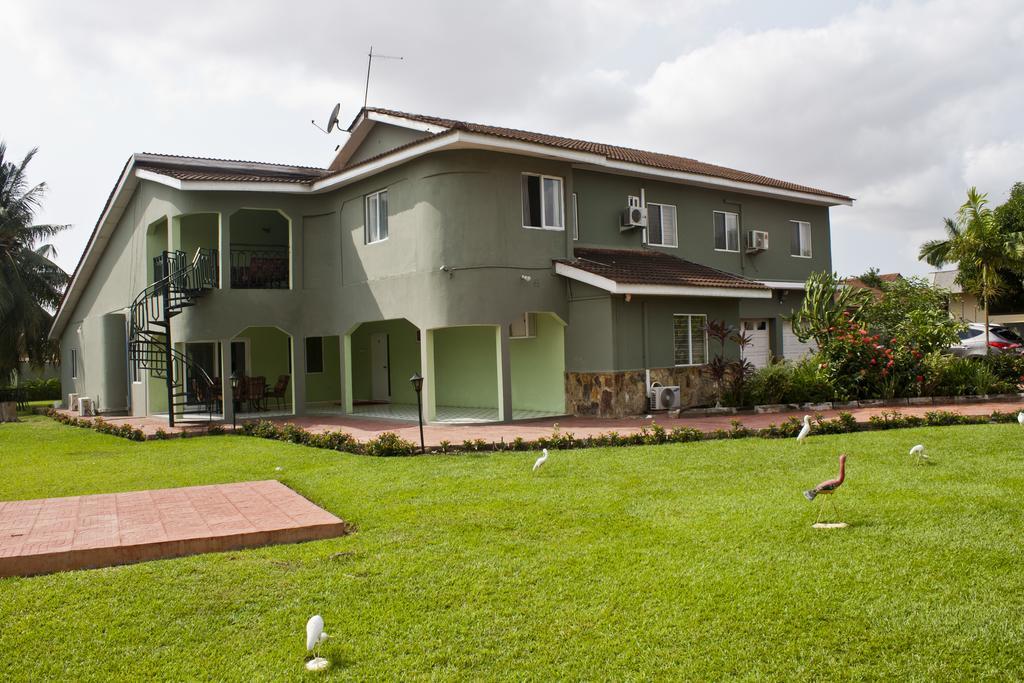 Quest Lodge Spintex Esterno foto