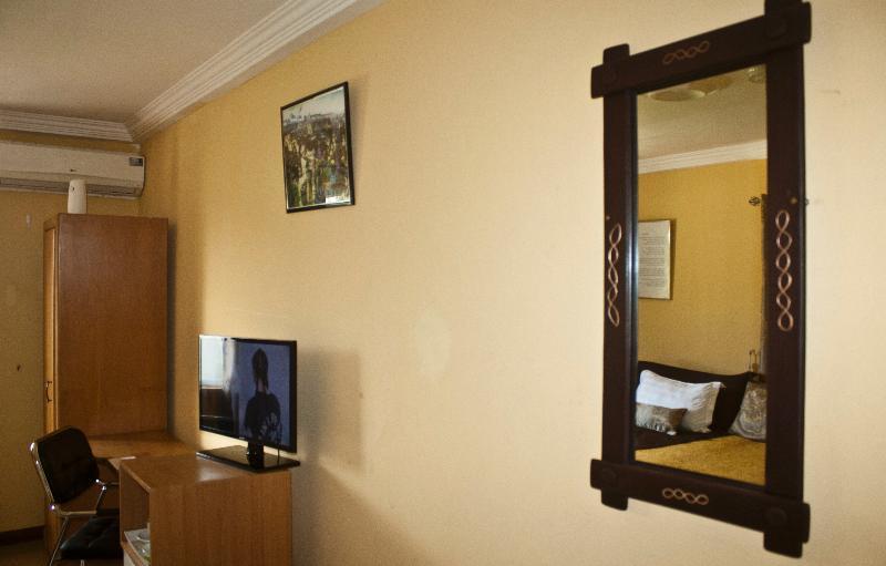 Quest Lodge Spintex Esterno foto