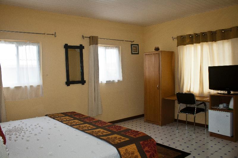 Quest Lodge Spintex Esterno foto