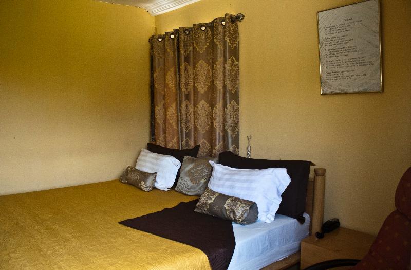 Quest Lodge Spintex Esterno foto